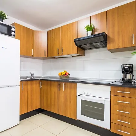 Luna Apartment